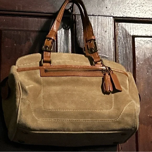 Coach Tan and Brown Shoulder Bag - Picture 3 of 16